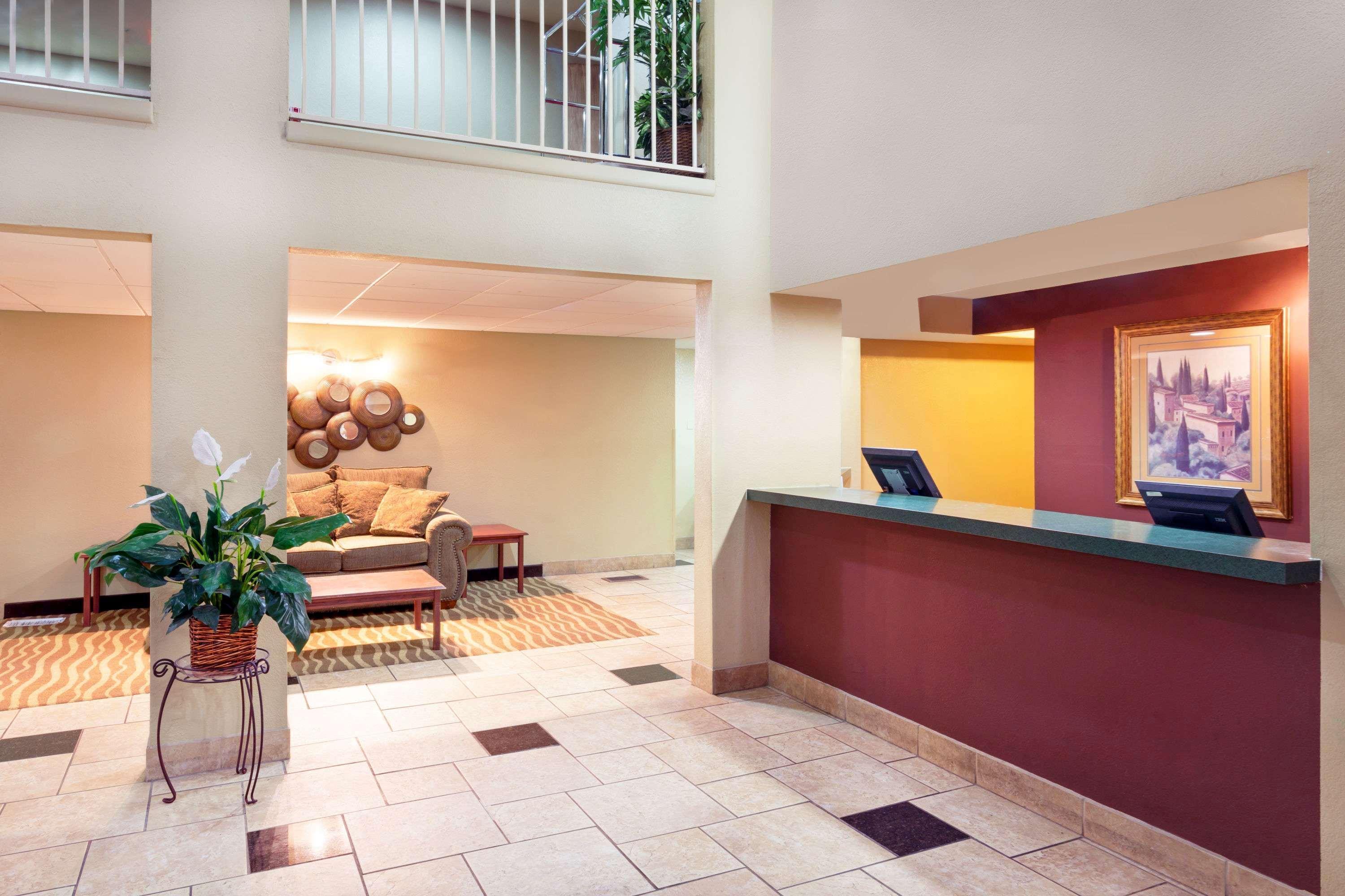 Super 8 By Wyndham Chandler Phoenix Extérieur photo