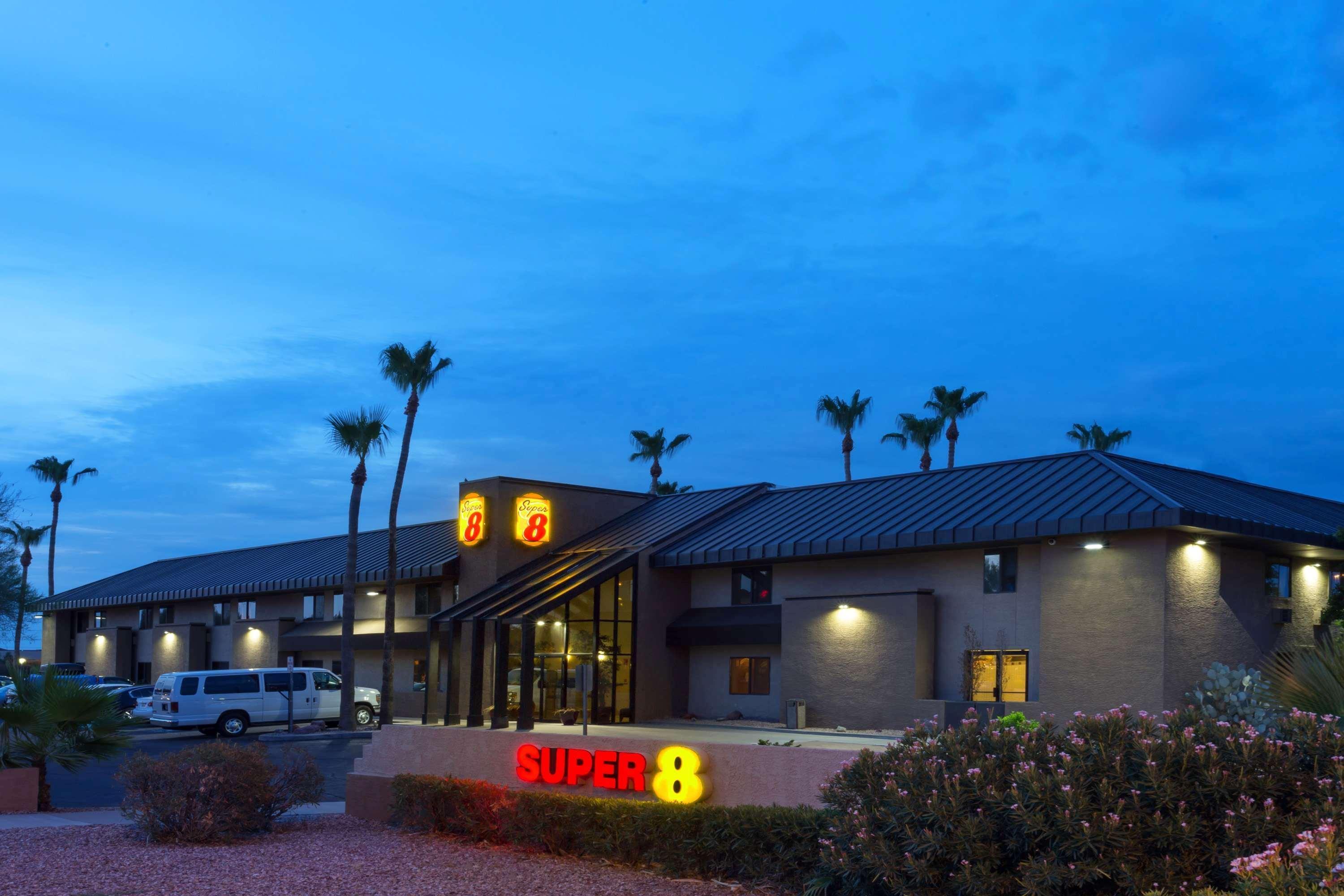 Super 8 By Wyndham Chandler Phoenix Extérieur photo